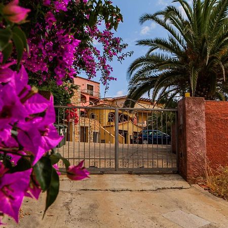 Apartamento Le Pergole 02 - Trilocale Con Posto Auto La Maddalena  Exterior foto